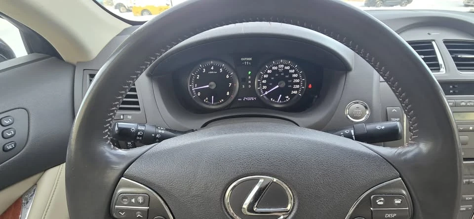 2011 Lexus ES 5th Gen - Image 15 of 19