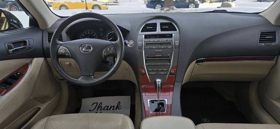 2011 Lexus ES 5th Gen - Image 10 of 19