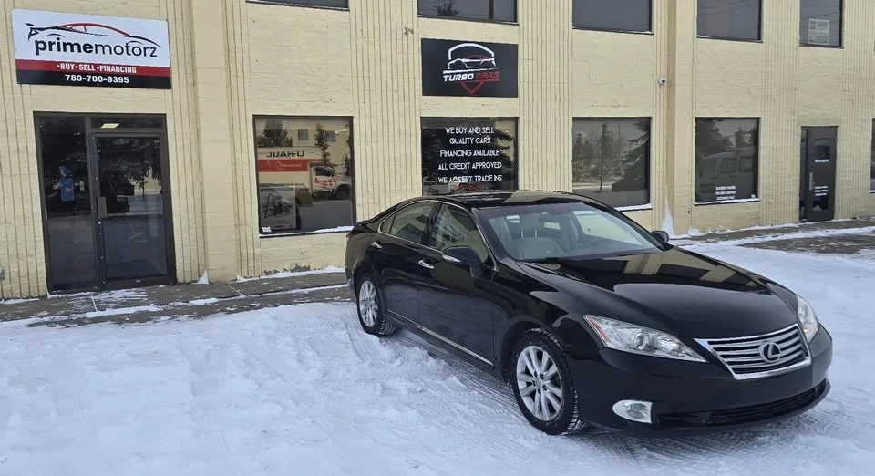 2011 Lexus ES 5th Gen - Image 2 of 20