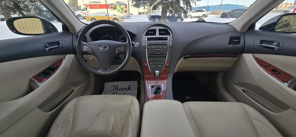 2011 Lexus ES 5th Gen - Image 18 of 19