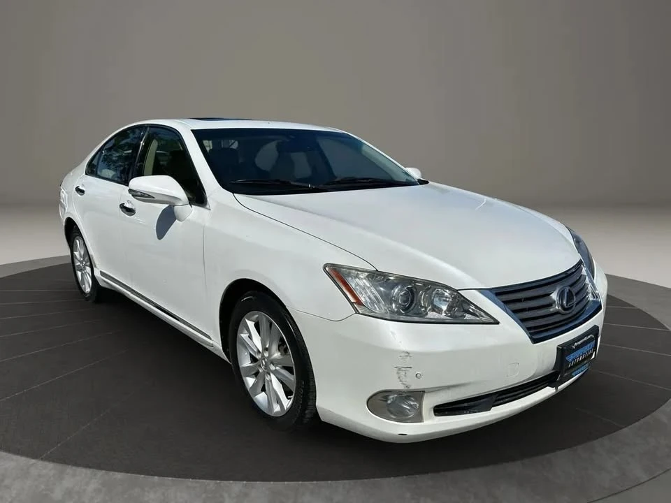 2011 Lexus ES 5th Gen - Image 8 of 19