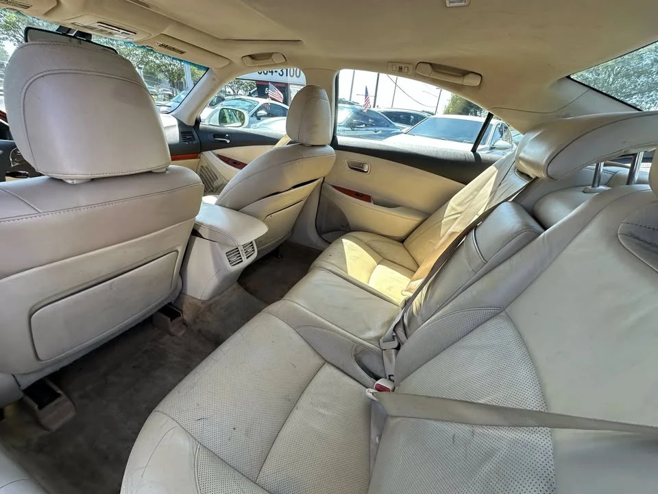 2011 Lexus ES 5th Gen - Image 19 of 19