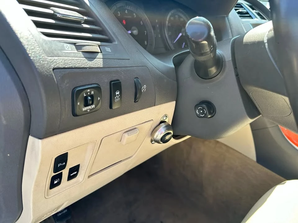 2011 Lexus ES 5th Gen - Image 13 of 19
