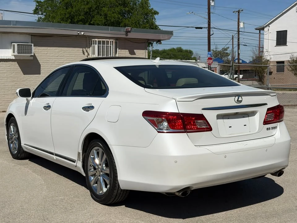 2011 Lexus ES 5th Gen - Image 18 of 19