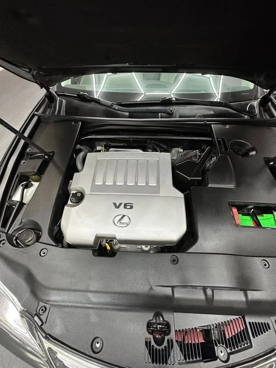 2011 Lexus ES 5th Gen - Image 19 of 20