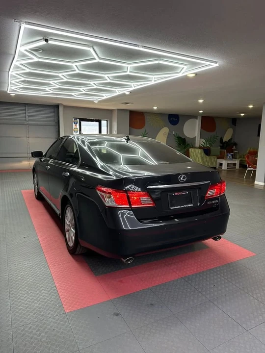 2011 Lexus ES 5th Gen - Image 4 of 20