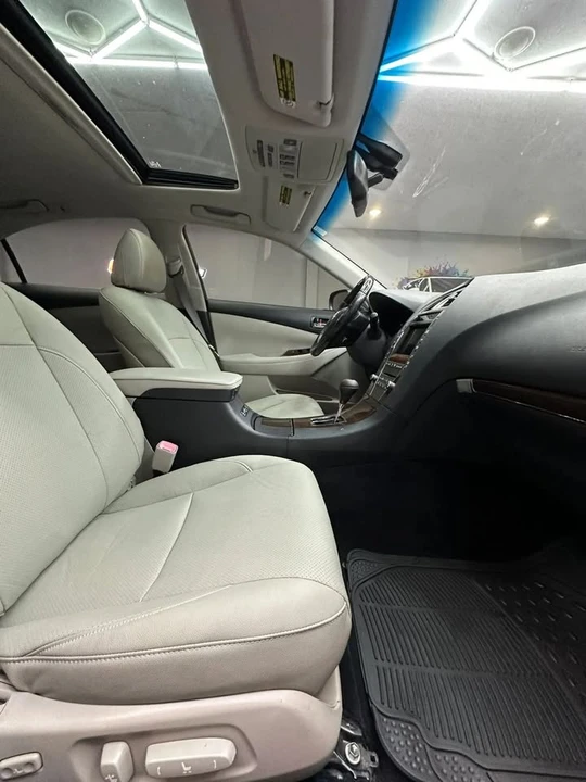 2011 Lexus ES 5th Gen - Image 18 of 20