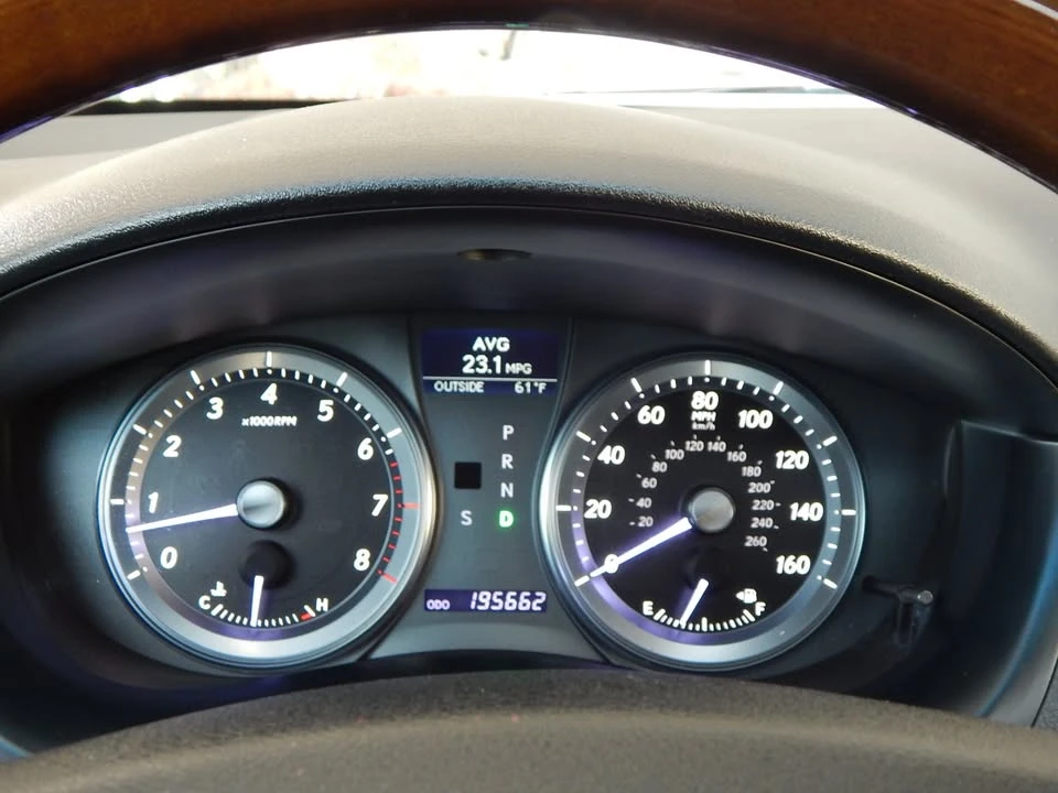 2011 Lexus ES 5th Gen - Image 18 of 20