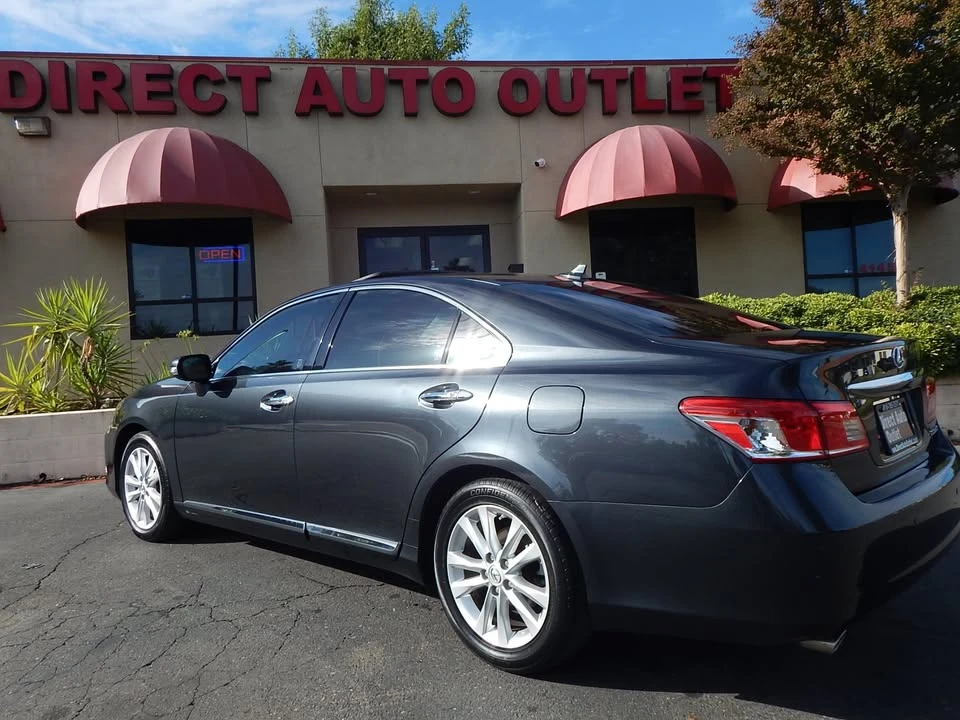 2011 Lexus ES 5th Gen - Image 8 of 20
