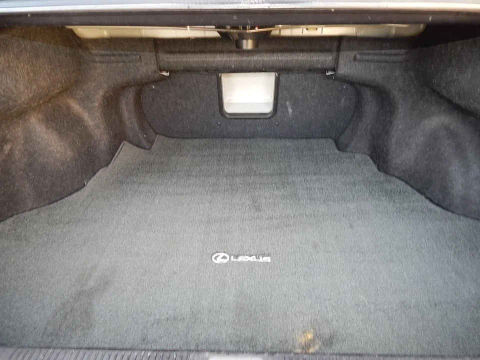 2011 Lexus ES 5th Gen - Image 17 of 20