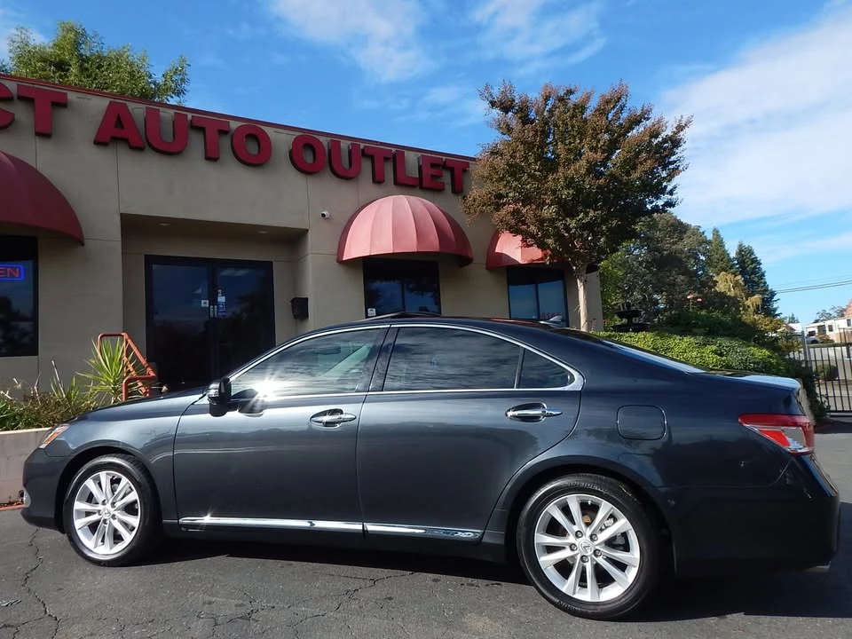2011 Lexus ES 5th Gen - Image 7 of 20