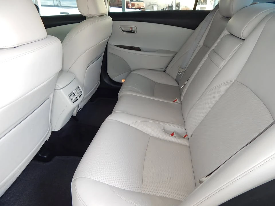 2011 Lexus ES 5th Gen - Image 16 of 20