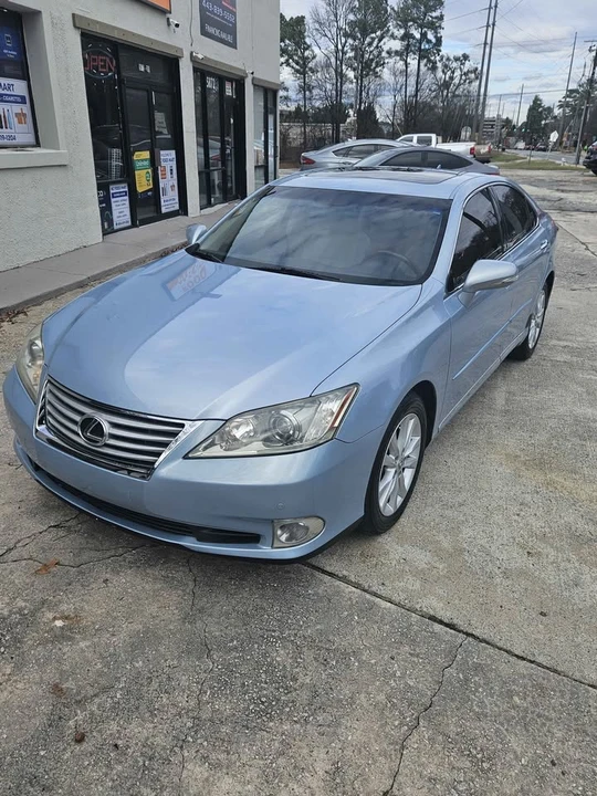 2011 Lexus ES 5th Gen - Image 2 of 20