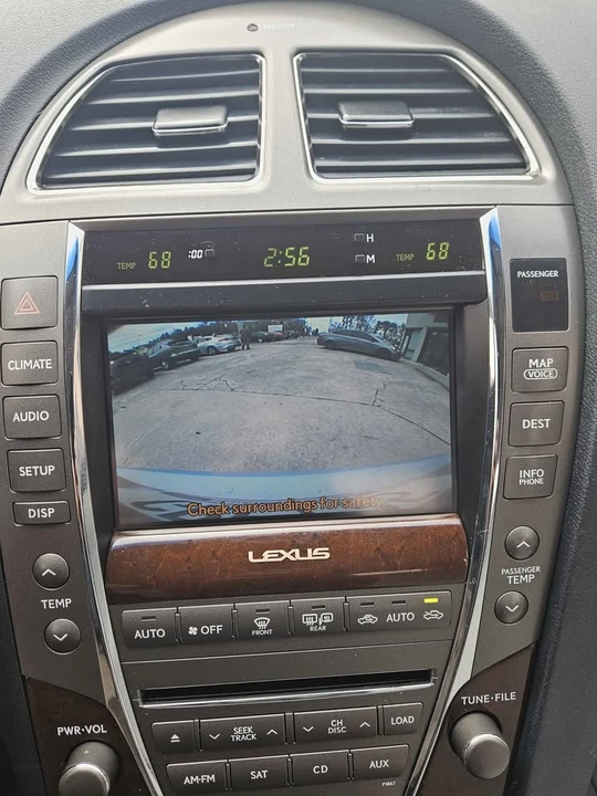 2011 Lexus ES 5th Gen - Image 12 of 20