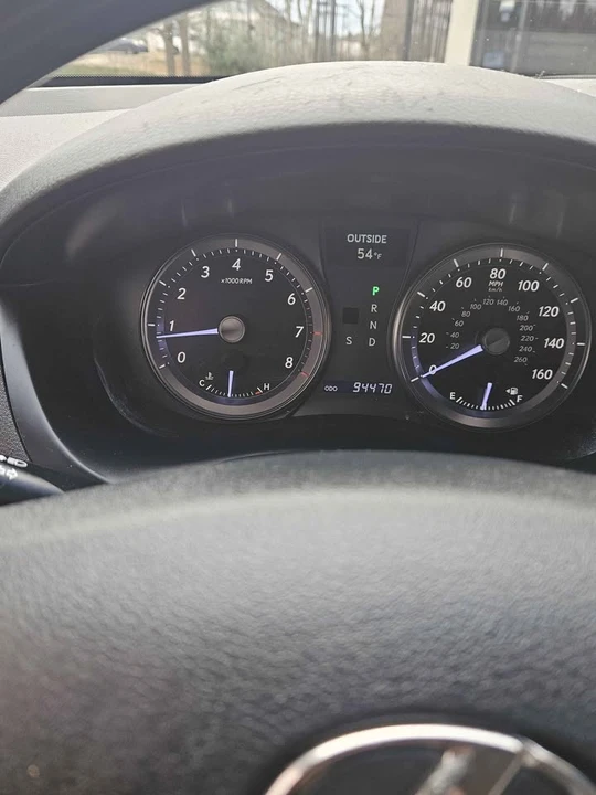 2011 Lexus ES 5th Gen - Image 11 of 20