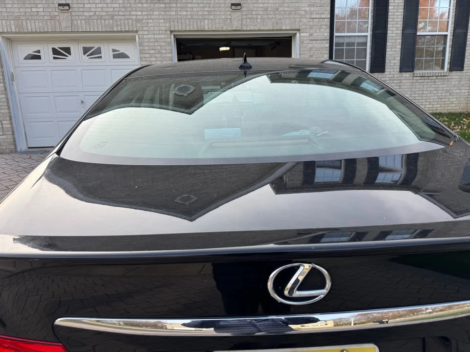 2011 Lexus ES 5th Gen - Image 2 of 6
