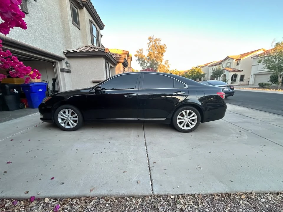 2011 Lexus ES 5th Gen - Image 4 of 12