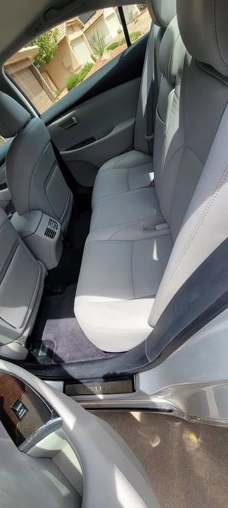 2011 Lexus ES 5th Gen - Image 3 of 13