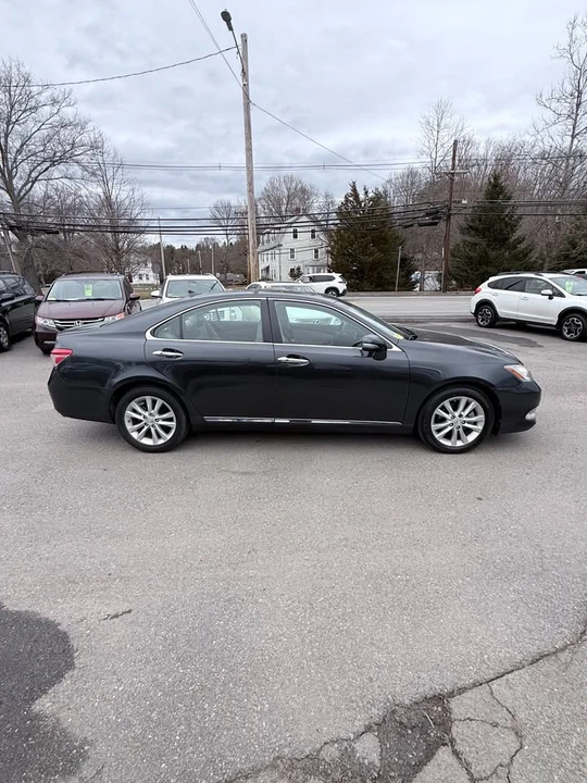 2011 Lexus ES 5th Gen - Image 7 of 19