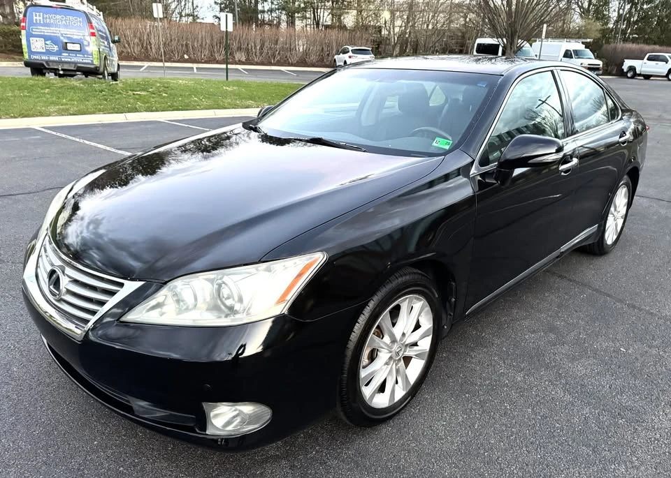 2011 Lexus ES 5th Gen - Image 2 of 20