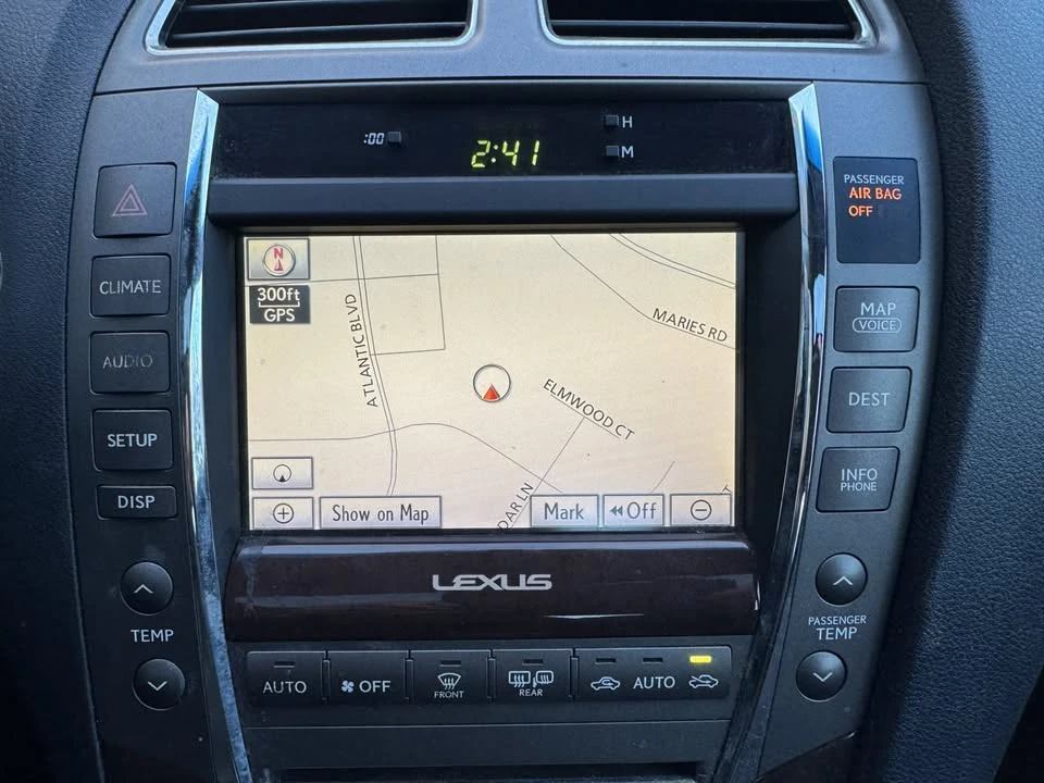 2011 Lexus ES 5th Gen - Image 17 of 20