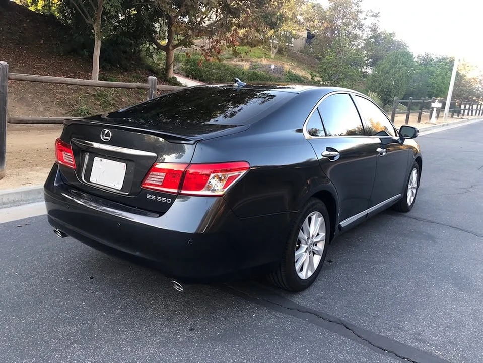2011 Lexus ES 5th Gen - Image 3 of 11
