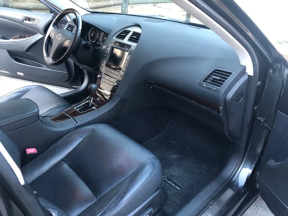 2011 Lexus ES 5th Gen - Image 6 of 11