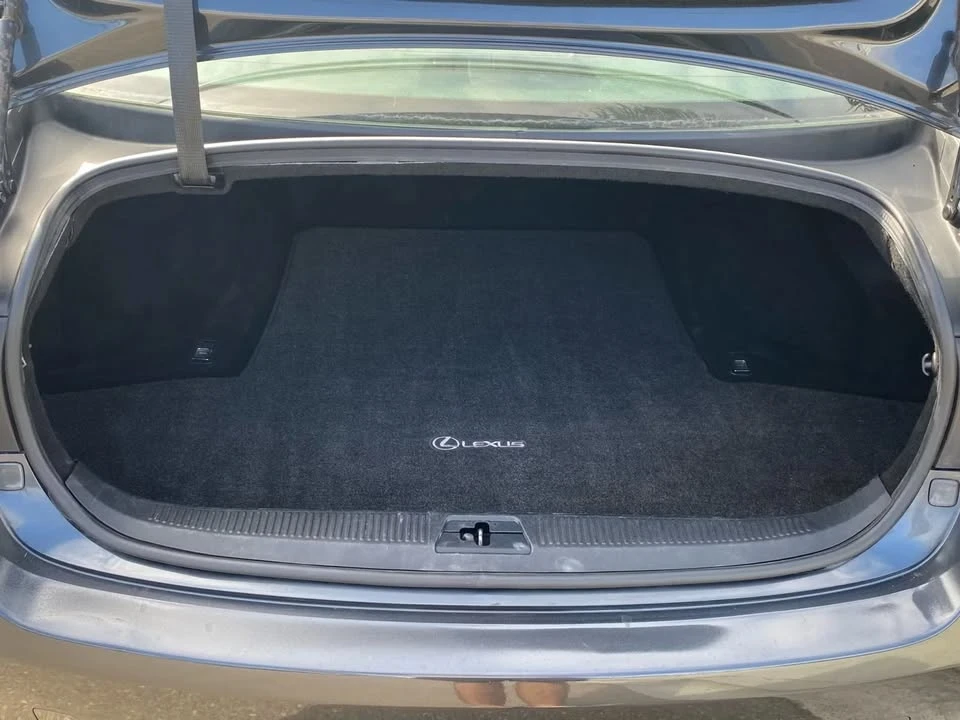 2011 Lexus GS 3rd Gen - Image 17 of 20