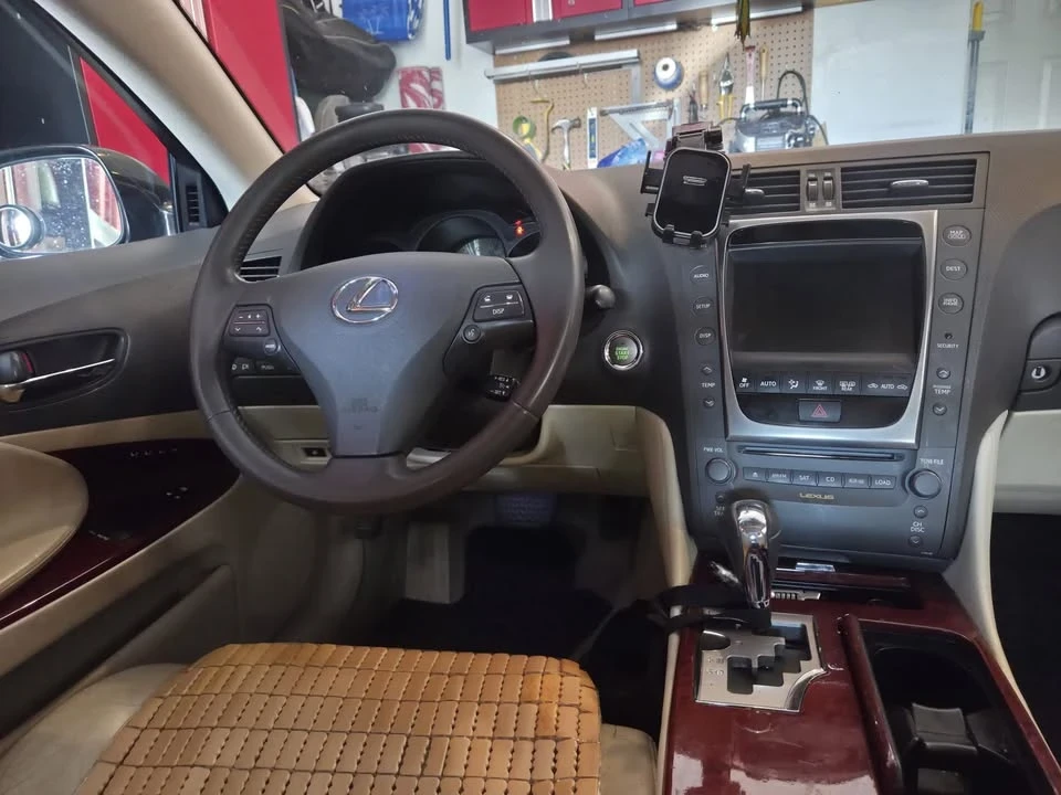 2011 Lexus GS 3rd Gen - Image 8 of 20