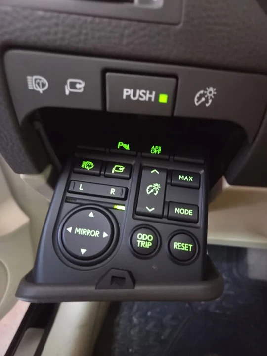 2011 Lexus GS 3rd Gen - Image 7 of 20
