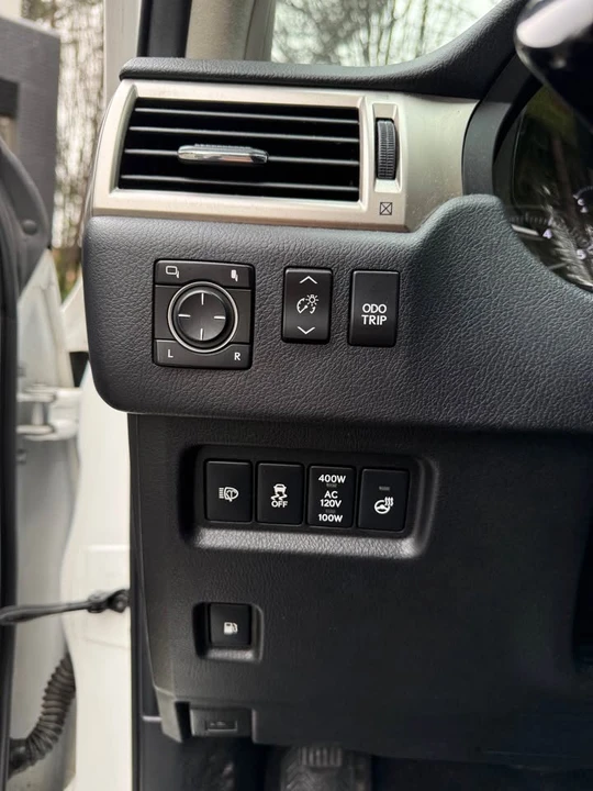 2011 Lexus GX 2nd Gen - Image 4 of 8