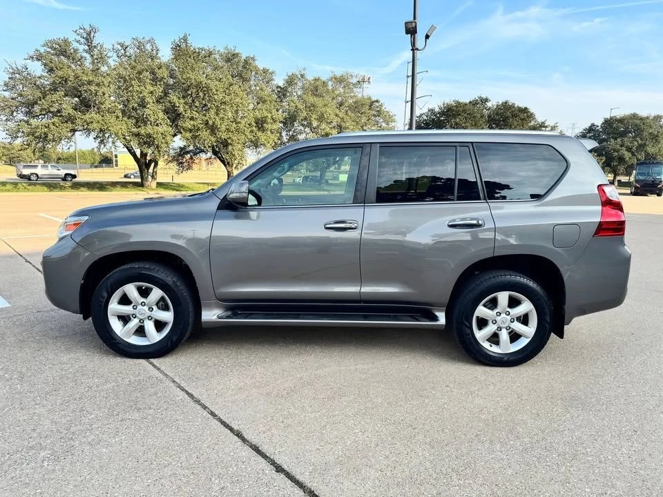 2011 Lexus GX 2nd Gen - Image 2 of 19