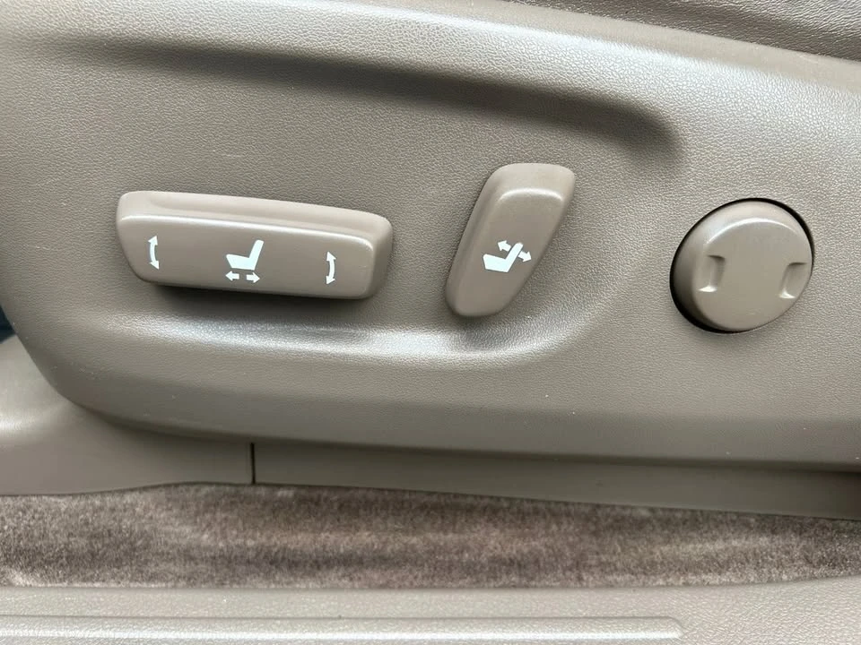 2011 Lexus GX 2nd Gen - Image 11 of 19
