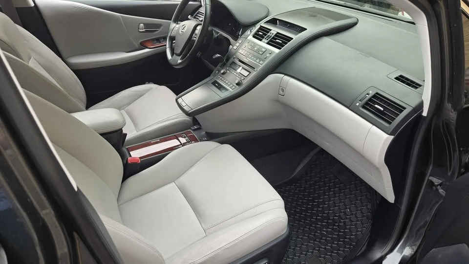 2011 Lexus HS - Image 6 of 16