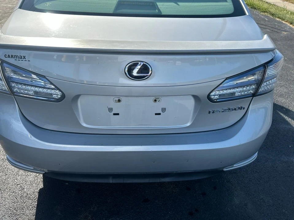 2011 Lexus HS - Image 10 of 20
