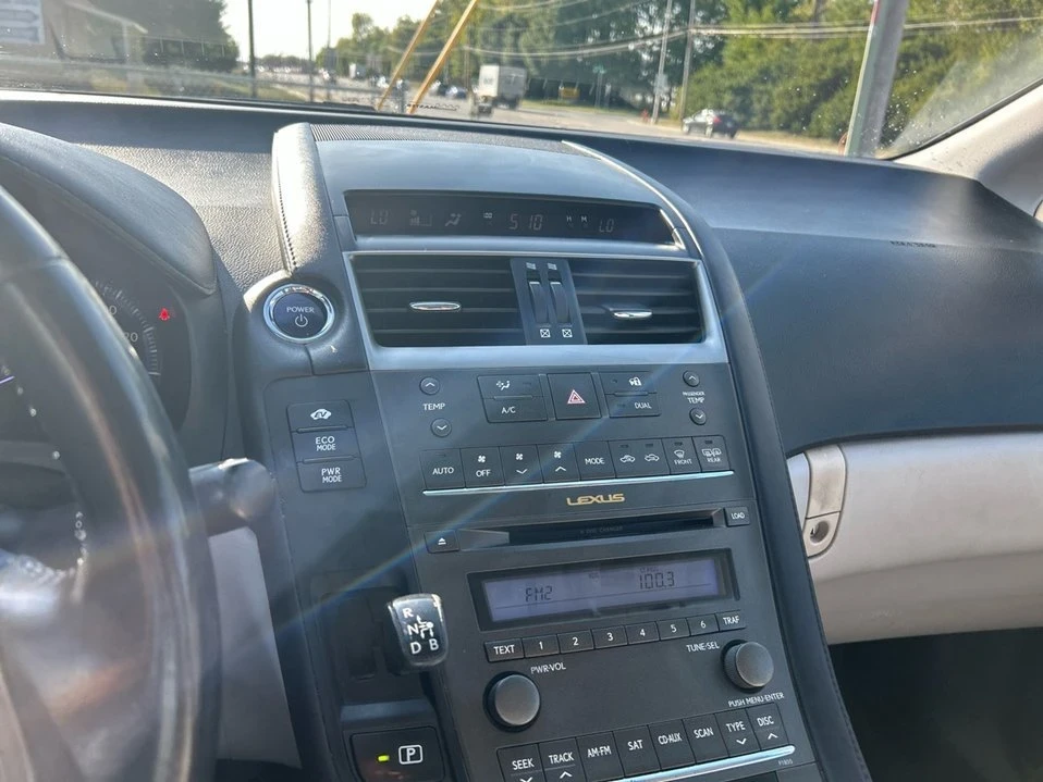 2011 Lexus HS - Image 16 of 20