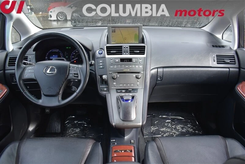 2011 Lexus HS - Image 12 of 20