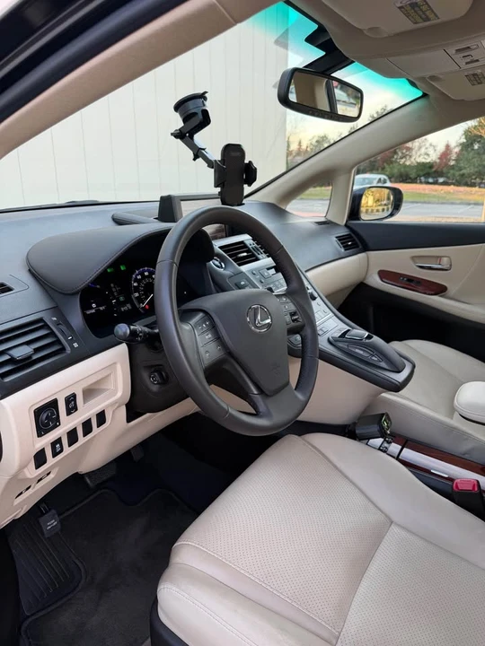 2011 Lexus HS - Image 8 of 20