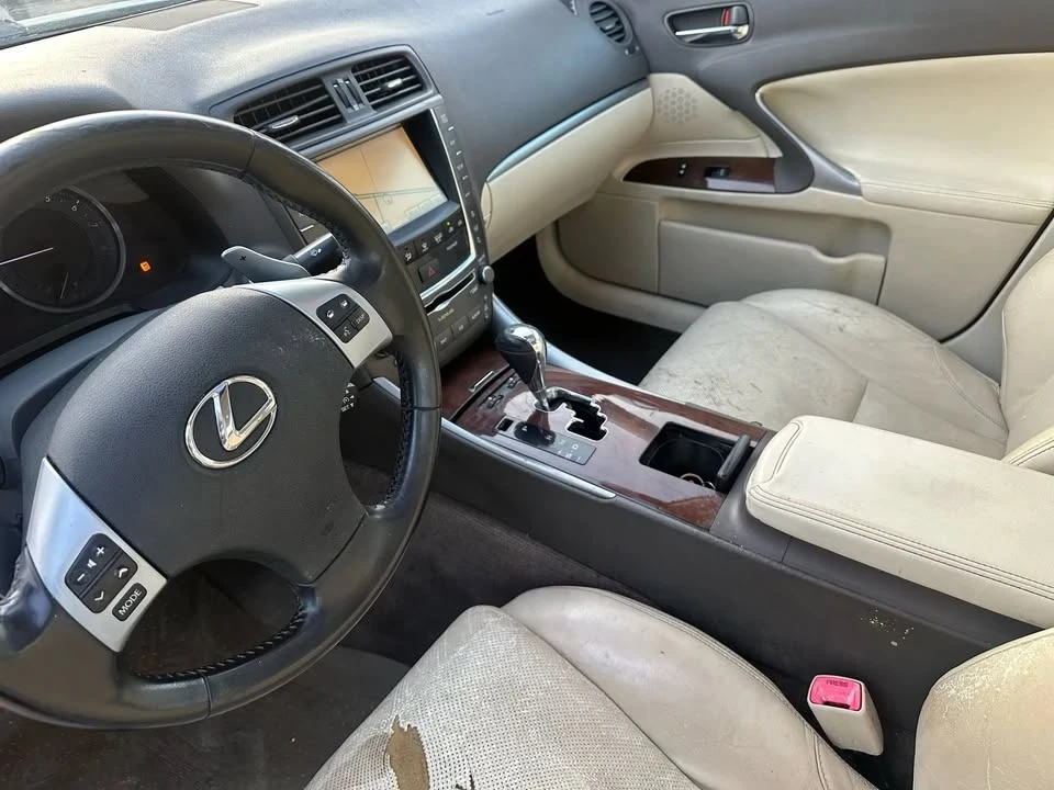 2011 Lexus IS 2nd Gen - Image 5 of 15