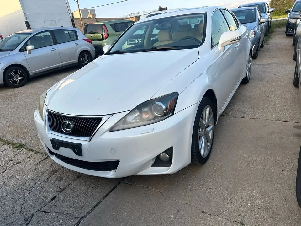 2011 Lexus IS 2nd Gen - Image 12 of 15
