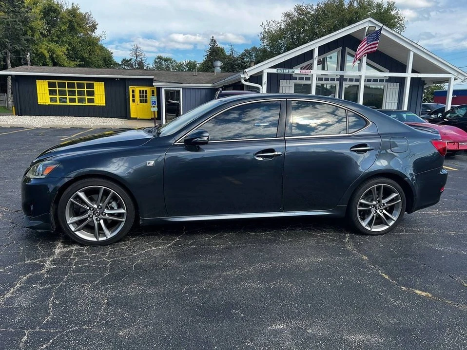 2011 Lexus IS 2nd Gen - Image 8 of 18
