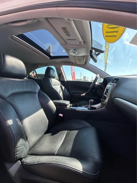 2011 Lexus IS 2nd Gen - Image 11 of 12