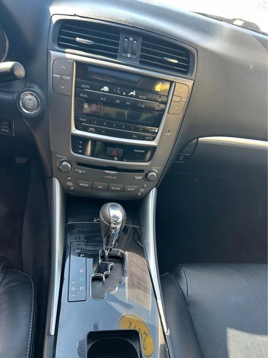 2011 Lexus IS 2nd Gen - Image 8 of 12