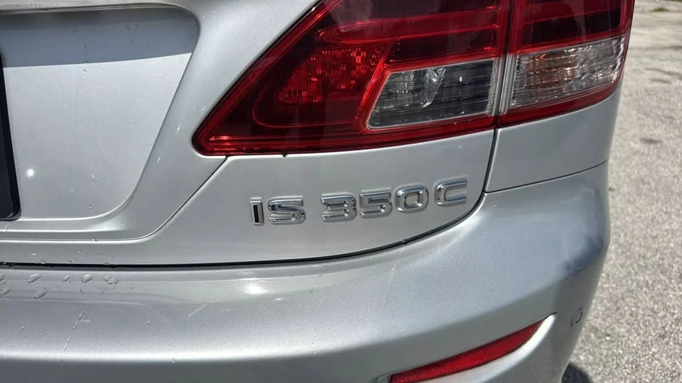 2011 Lexus IS 2nd Gen - Image 7 of 9