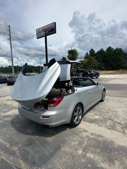2011 Lexus IS 2nd Gen - Image 18 of 20