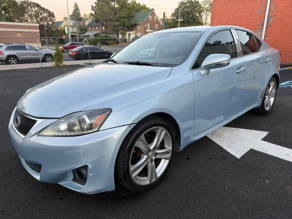 2011 Lexus IS 2nd Gen - Image 4 of 14