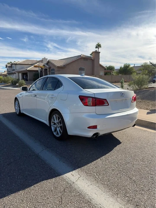 2011 Lexus IS 2nd Gen - Image 4 of 9