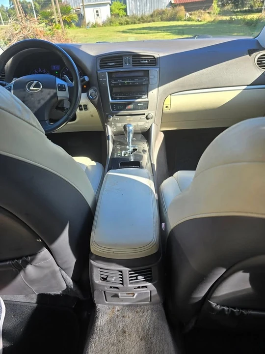 2011 Lexus IS 2nd Gen - Image 7 of 10