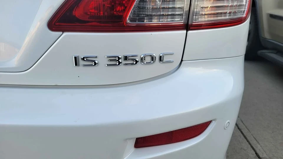 2011 Lexus IS 2nd Gen - Image 2 of 19