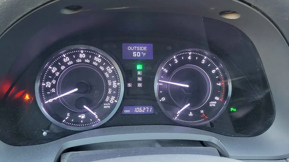 2011 Lexus IS 2nd Gen - Image 5 of 19